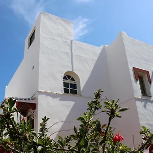 https://villa-mercedes-penoncillo.1costadelsol.com