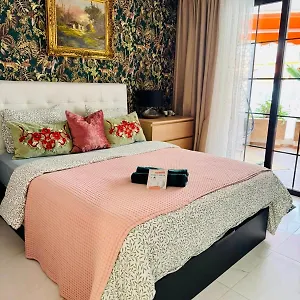 Apartment With Terrace And Pool, Los Cristianos Los Cristianos (Tenerife)