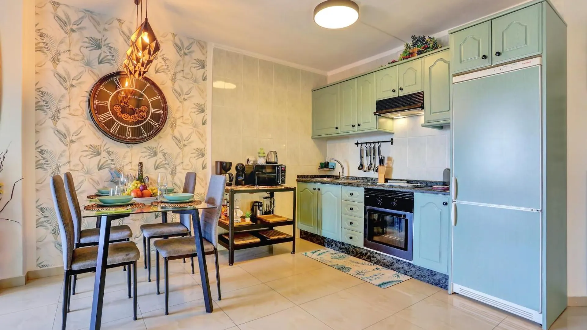 Appartamento Luxory Dreamy Sunset, Seafront, Direct Access To The Promenade,Wifi,Pool,Free Parking Los Cristianos